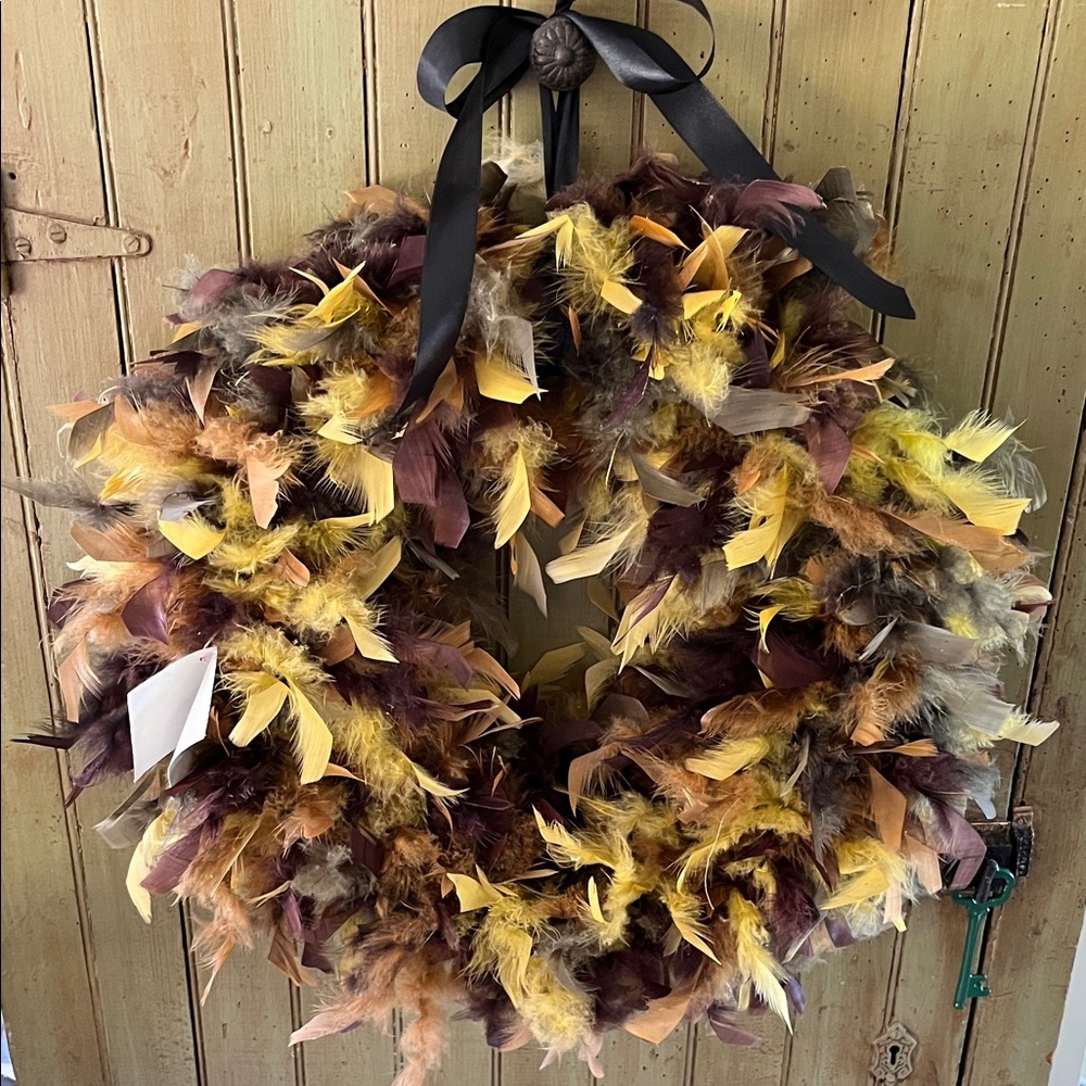KATHRYN CLARKE Large Feather Wreath - Picture 11 of 12